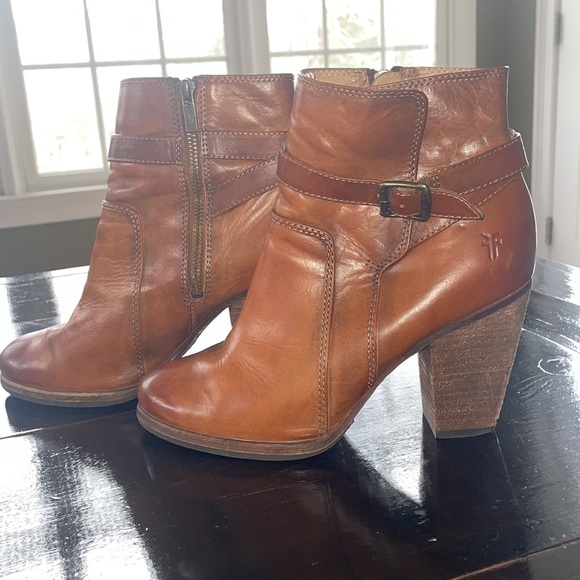 EUC Frye Boots - Picture 4 of 7